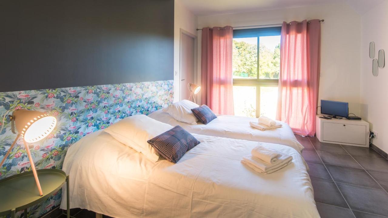 Appartement Plein Sud avec Jacuzzi Privatif et parking privé à Sarlat Extérieur photo